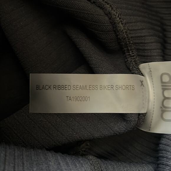 aim’n Black Ribbed Seemless Biker Shorts - NWOT - Picture 8 of 11